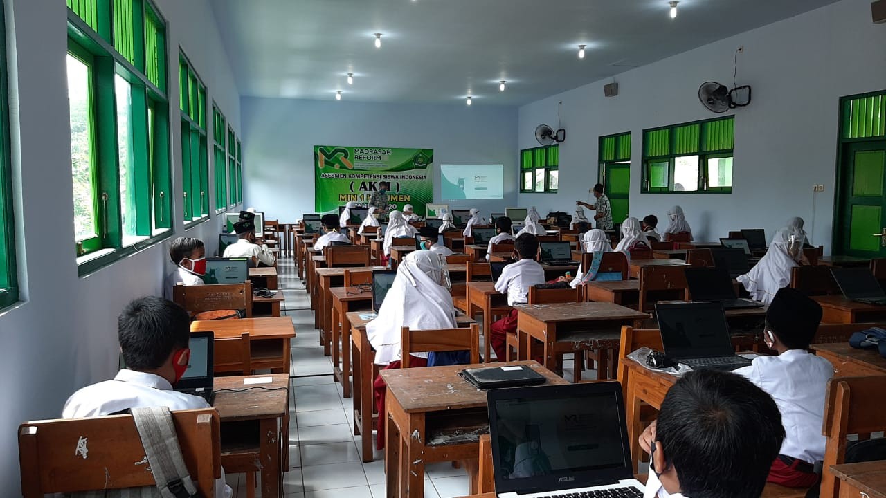 AKSI.jpg